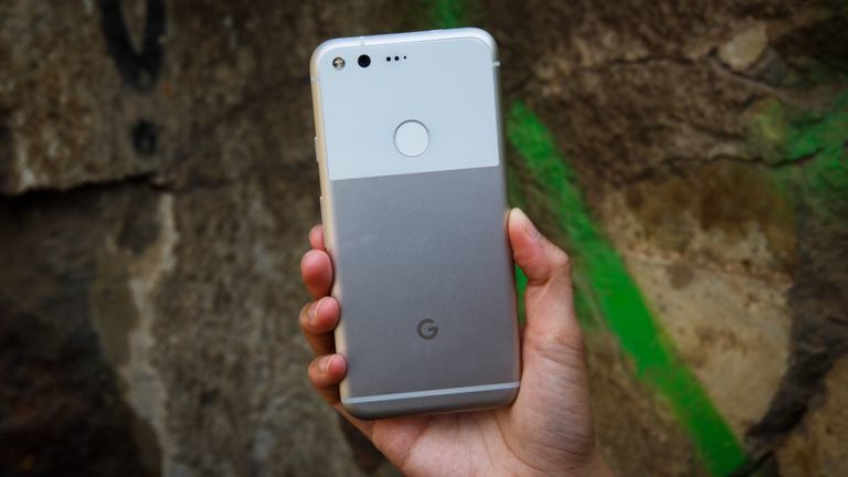 Pixel Owners Report Battery Life, Overheating Problems