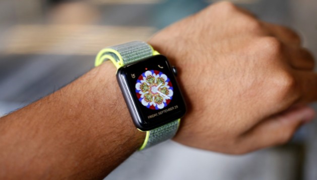 Apple faces patent lawsuit over Watch’s heart rate sensor