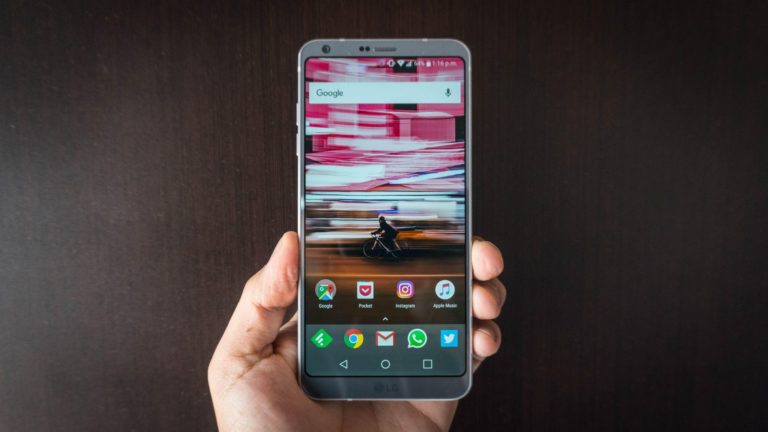 LG G7 specs leak: A notch that turns off, better camera, AI