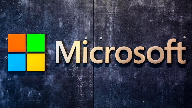 Microsoft offers lackluster guidance, says new business growth slowed in December