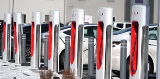 Tesla stock tumbles almost 5% after big Q1 delivery miss