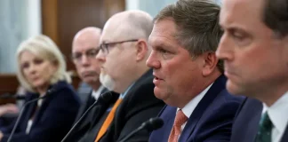 Proxy advisor ISS says unions and pension funds should back Norfolk Southern activist investor