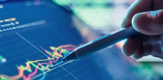 Middle schoolers get taste of stock market, investing through financial literacy class