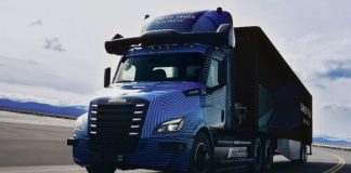 Daimler Truck Unviels Battery Electric Autonomous Freightliner eCascadia Technology Demonstrator