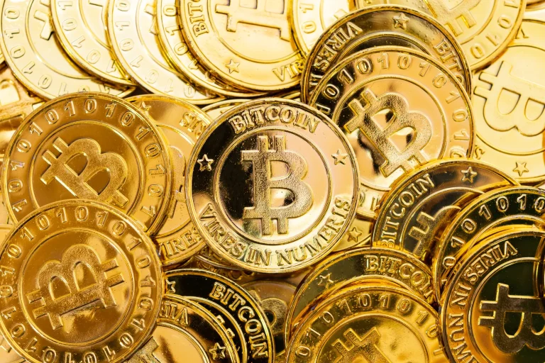 3 Reasons to Buy Bitcoin Like There's No Tomorrow