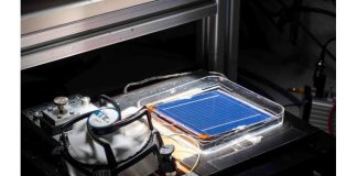 Light, flexible, efficient: Perovskite-based tandem solar cells