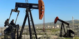 Oil on track for weekly loss over demand concerns