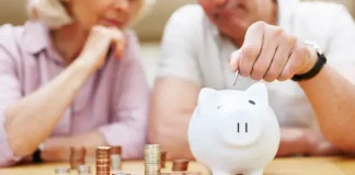 Most baby boomers heading toward retirement have little saved: study