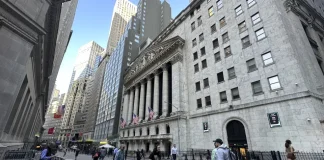 Stocks enter shortened trading week near record highs: What to know this week