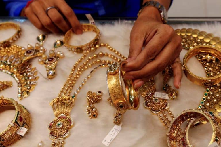 Gold prices slip, investors eye upcoming US PCE data