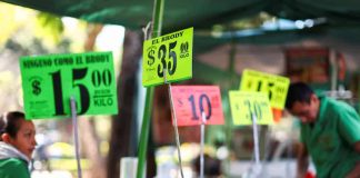 Weak Mexican growth, rising May inflation sound alarms for economy