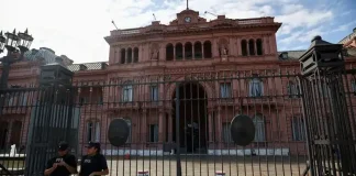 Argentina creditors seek US nod for British court win over GDP-linked warrants