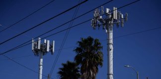 Android phones could soon warn you of “Stingrays” snooping on your communications