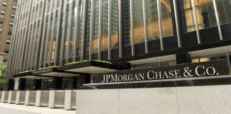 JPMorgan Warns of Stocks Complacency as Earnings Outlook Dims