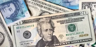 Dollar braces for busy week of geopolitics and Fed speak