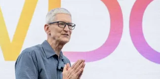 Apple CEO Tells Staff AI Is ‘Ours to Grab’ in Hourlong Pep Talk