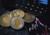 Cryptocurrencies Sink as $1.5 Billion in Bullish Bets Wiped Out
