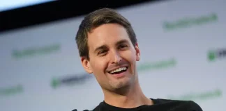 Snap breaks into ‘startup squads’ as ad revenue stalls