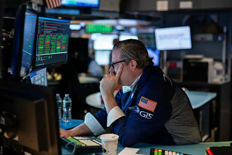 Stock market today: Dow, S&P 500, Nasdaq futures wobble after back-to-back losses with jobs data on deck