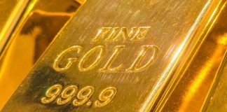 Gold notches biggest gain since 2020 as precious metal goes ‘parabolic’