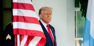 Trump’s Shutdown Power Grab Goes Unchecked by GOP Lawmakers