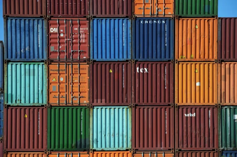 Macquarie Asset Offers $7.5 Billion for Logistics Firm Qube