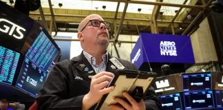 Dow closes up more than 650 points, posting 3-day winning streak, as hopes for December rate cut grow