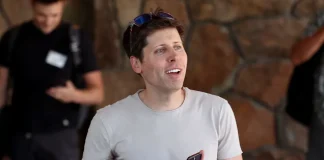 World launches its ‘super app,’ including crypto pay and encrypted chat features