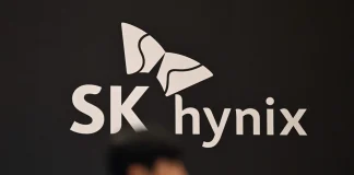 AI Memory Chipmaker SK Hynix Weighs New York Stock Listing