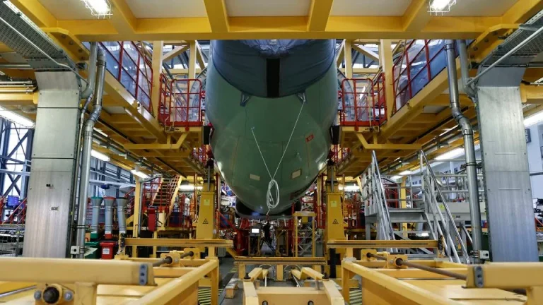 Airbus finds another issue affecting its best-selling A320 passenger planes