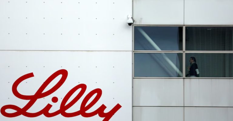 Eli Lilly signs up to $1.12 billion deal with private gene-editing firm Seamless