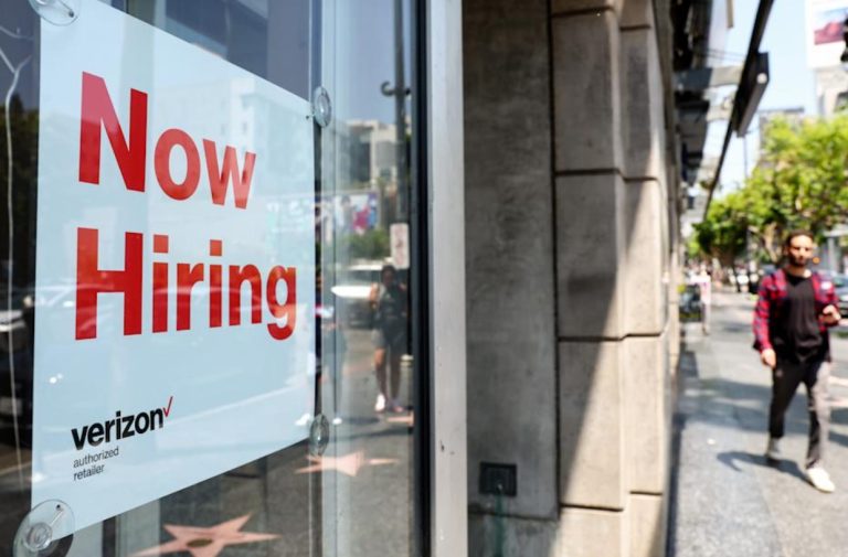 US workers are losing faith in the job market. Here's why.