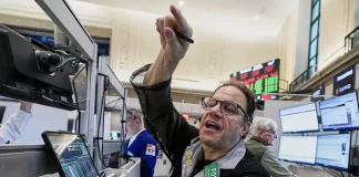 “A stark contrast”: Wall Street weighs winners and losers amid AI-driven tech sell-off