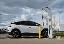 Stellantis sells 5 billion euros in bonds to bolster finances after EV charges