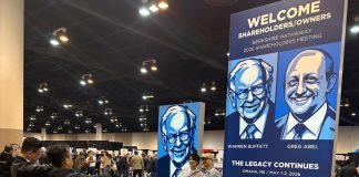 Crowd shrinks as Berkshire Hathaway’s new CEO leads the annual meeting for the first time Saturday