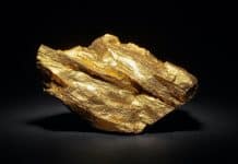 Gold Gains as Prospects of Iran Deal Temper Inflation Concerns