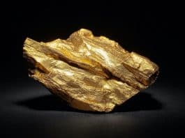 Gold Gains as Prospects of Iran Deal Temper Inflation Concerns