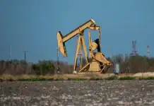 Oil Falls as Israel and Iran Halt Hostilities That Risked Talks